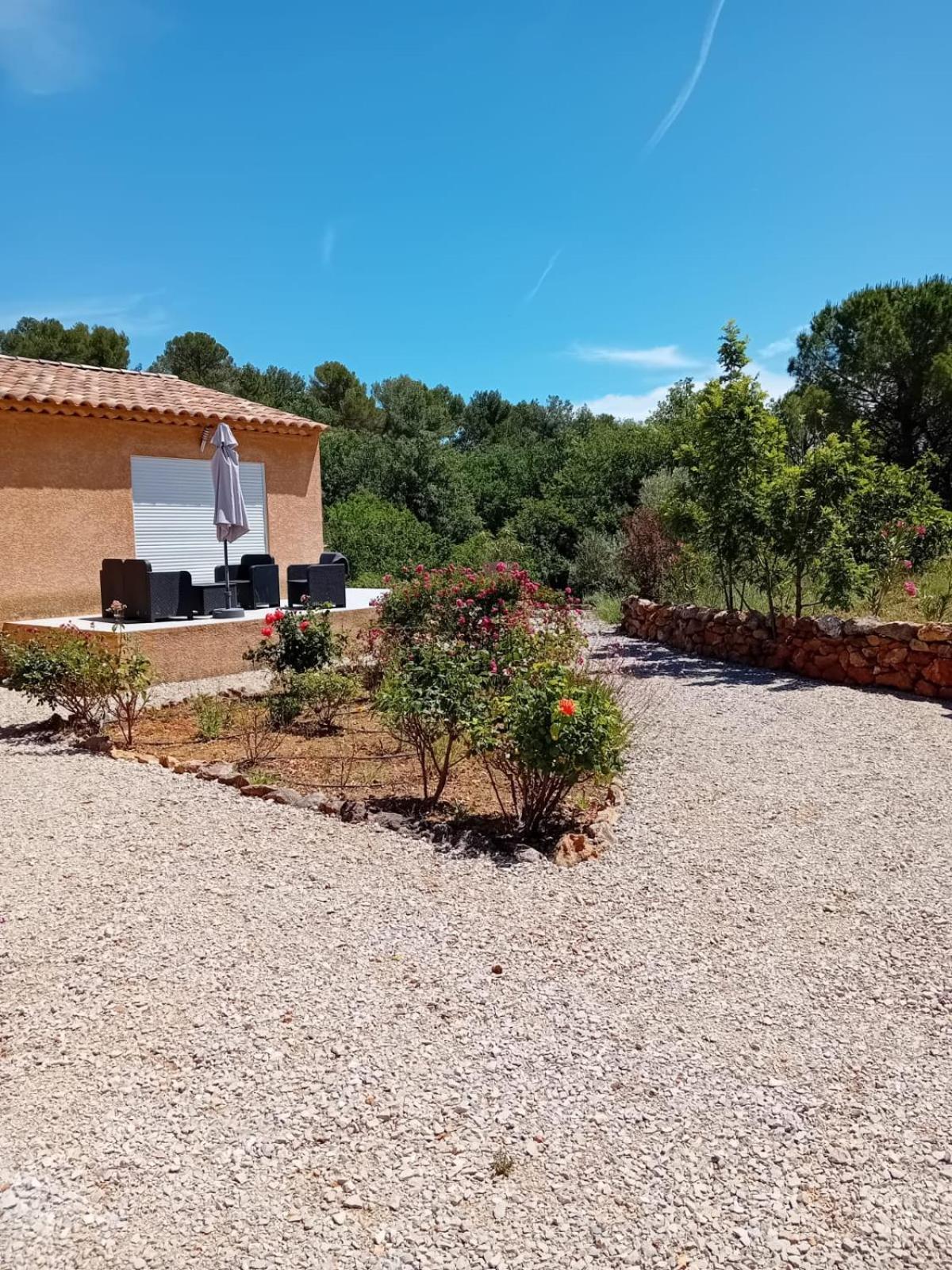 Chambres D'Hotes, B&B Climatisees La Borrellienne Saint-Maximin Exterior foto