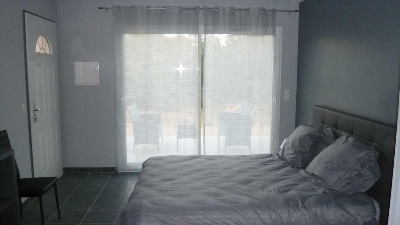 Chambres D'Hotes, B&B Climatisees La Borrellienne Saint-Maximin Exterior foto